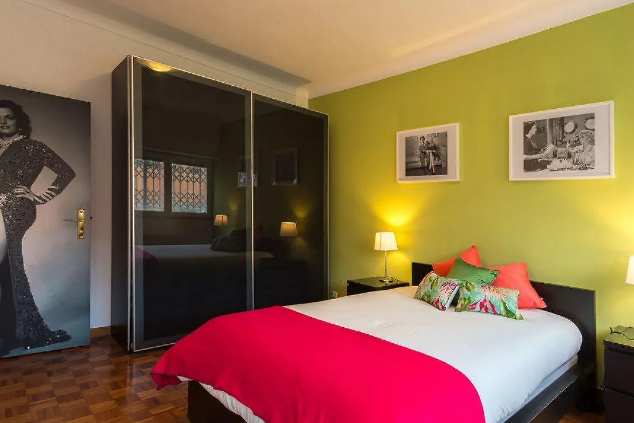 Guest house Chic Studios Parede